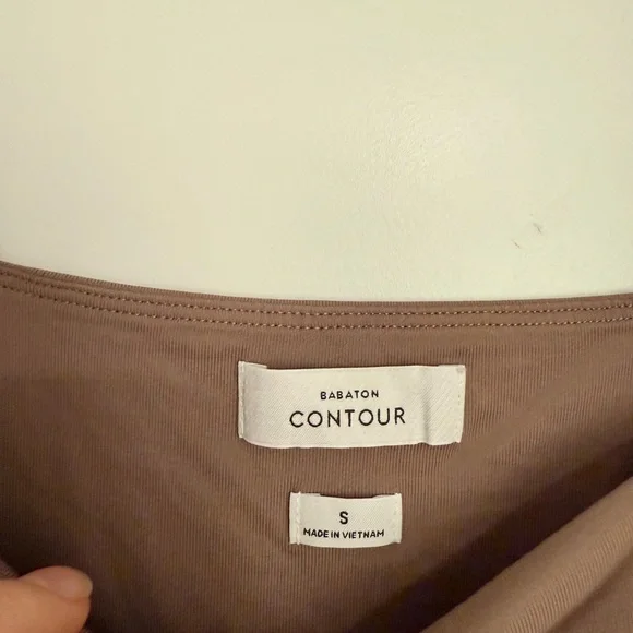 Aritzia Long Sleeve Bodysuit - Picture 5 of 5